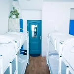 N1 Hostel *