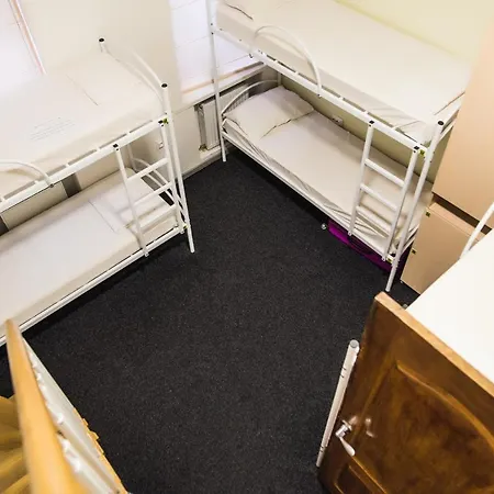 N1 Hostel *